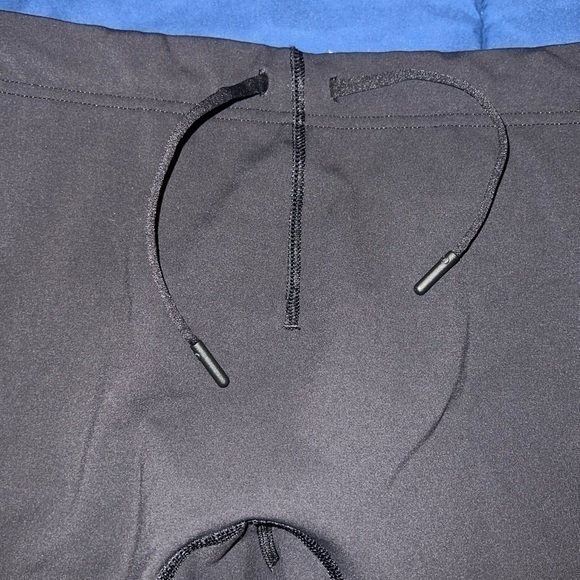Lululemon men’s compression crop size L - Picture 2 of 6